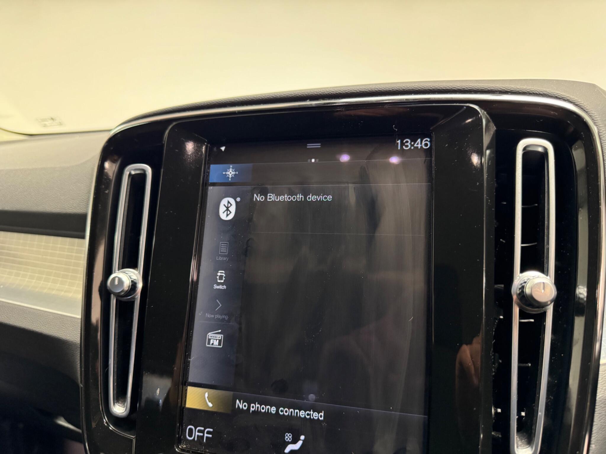 Volvo XC40 view 17