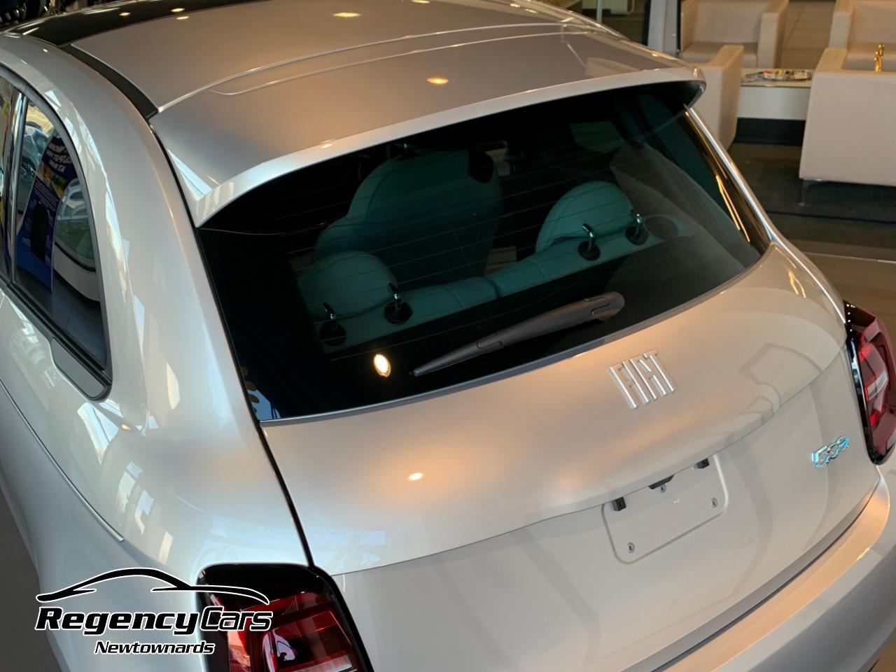 Fiat 500e view 15
