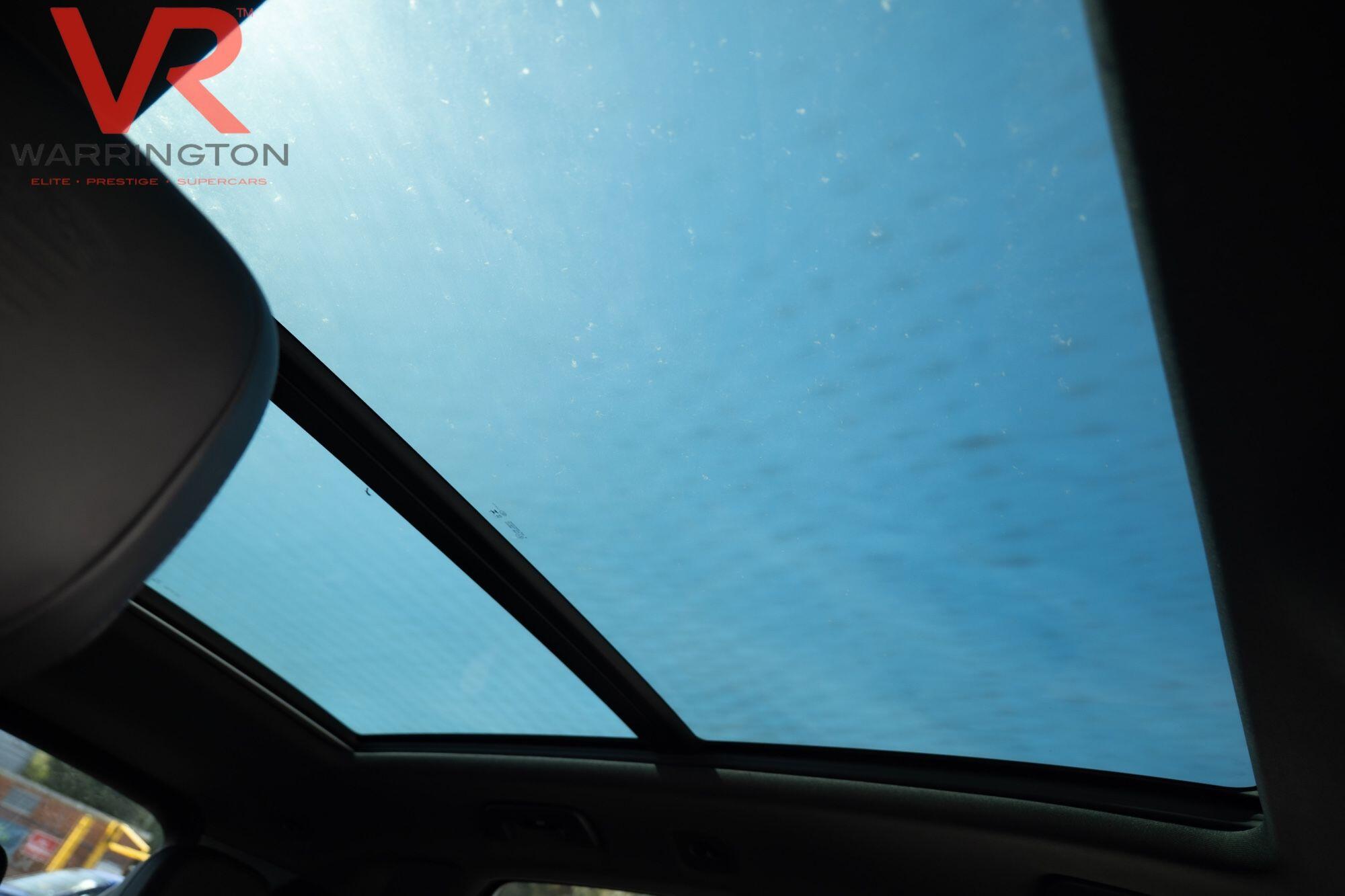 Porsche Cayenne view 40