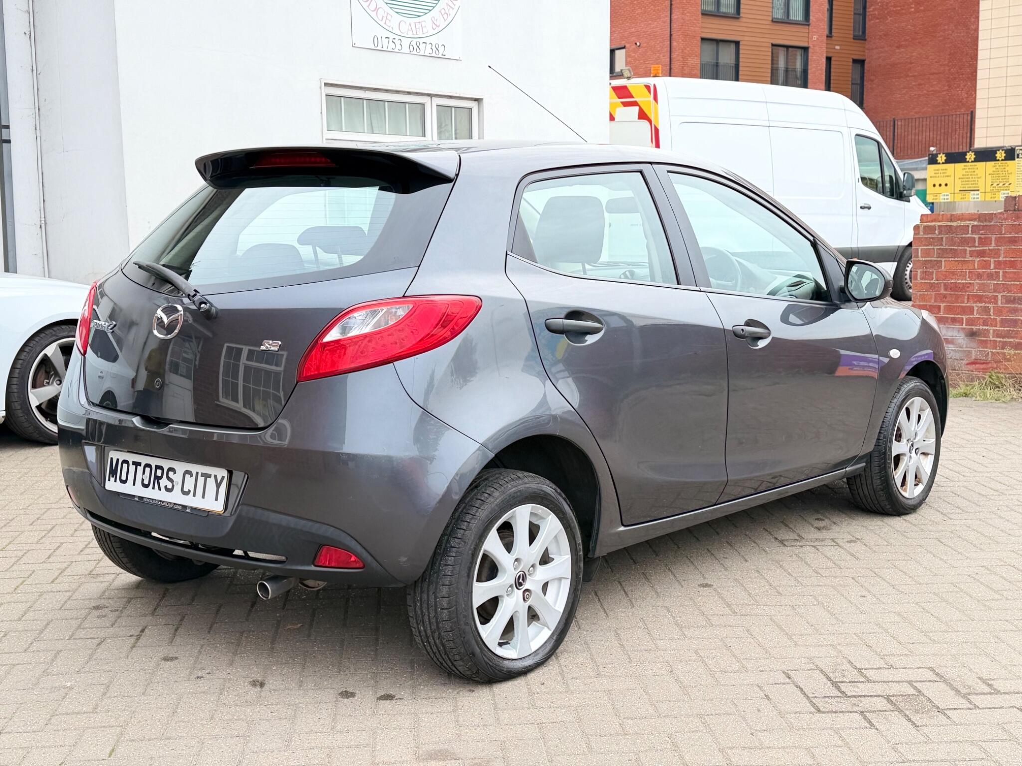 Mazda Mazda2 view 10