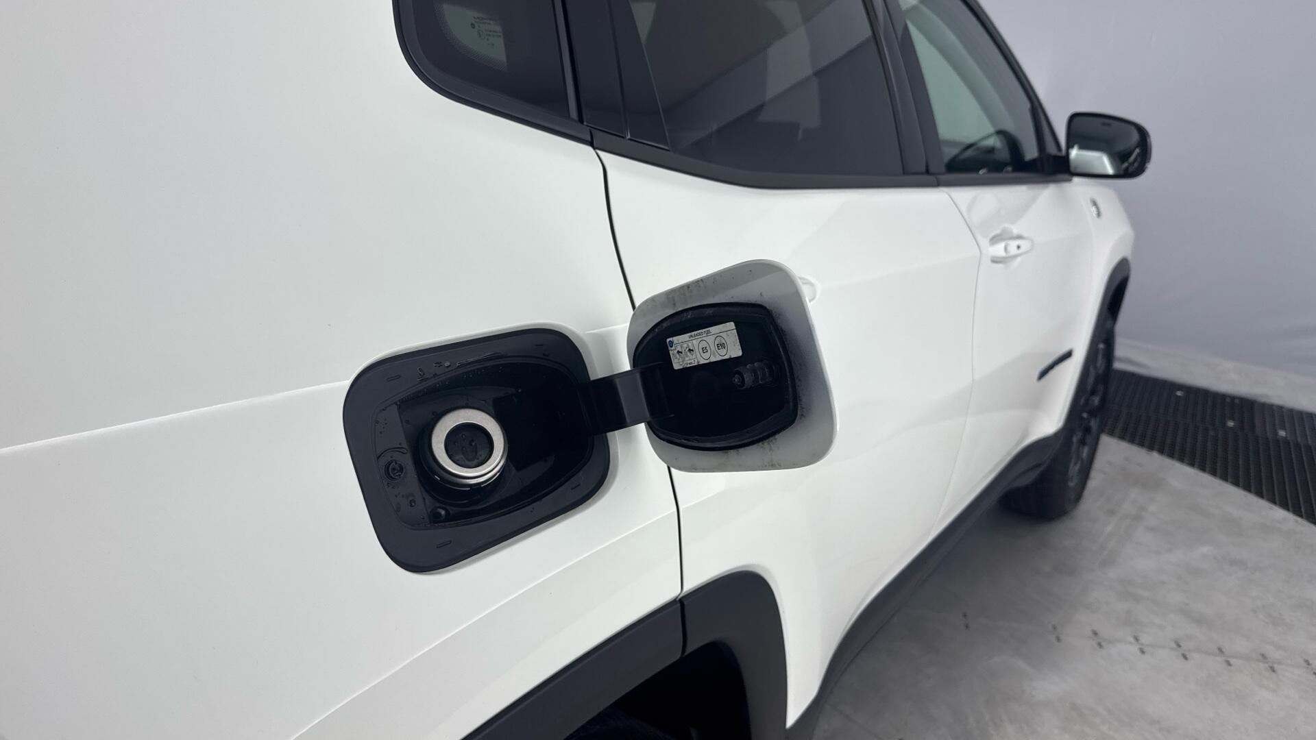 Jeep Compass view 17