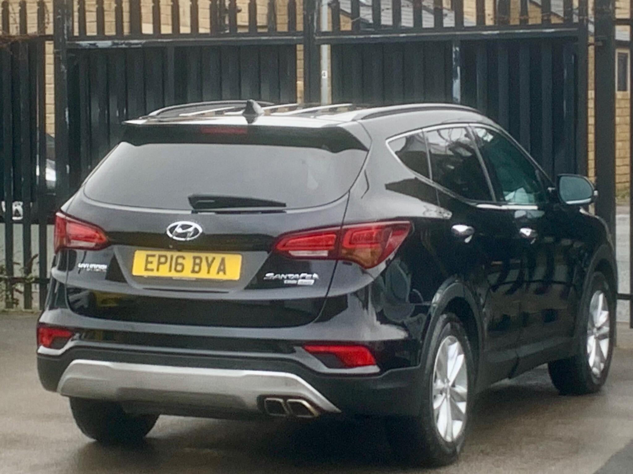 Hyundai Santa Fe view 10