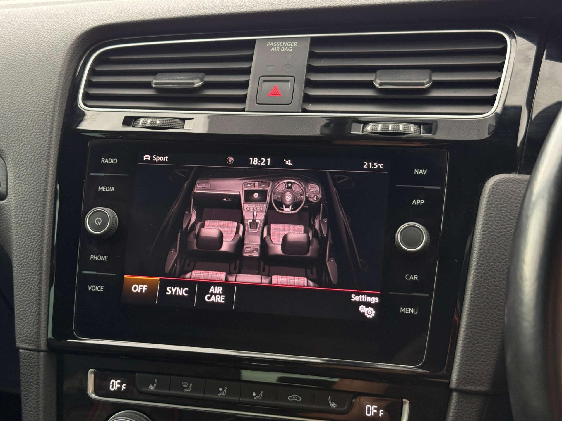 Volkswagen Golf view 75