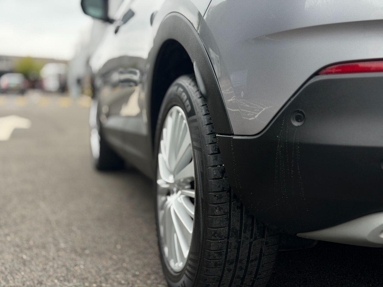 Vauxhall Grandland X view 26