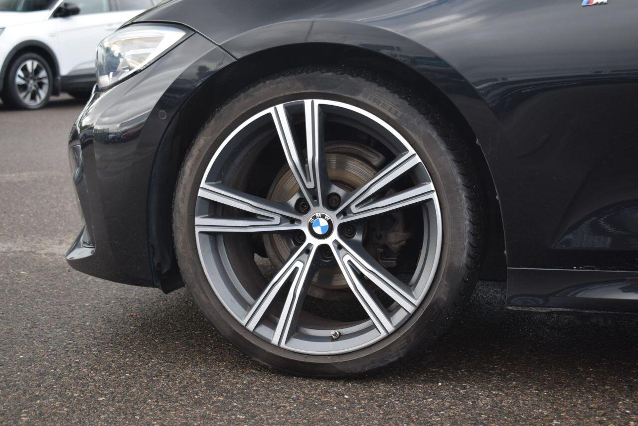 BMW 3 Series view 13