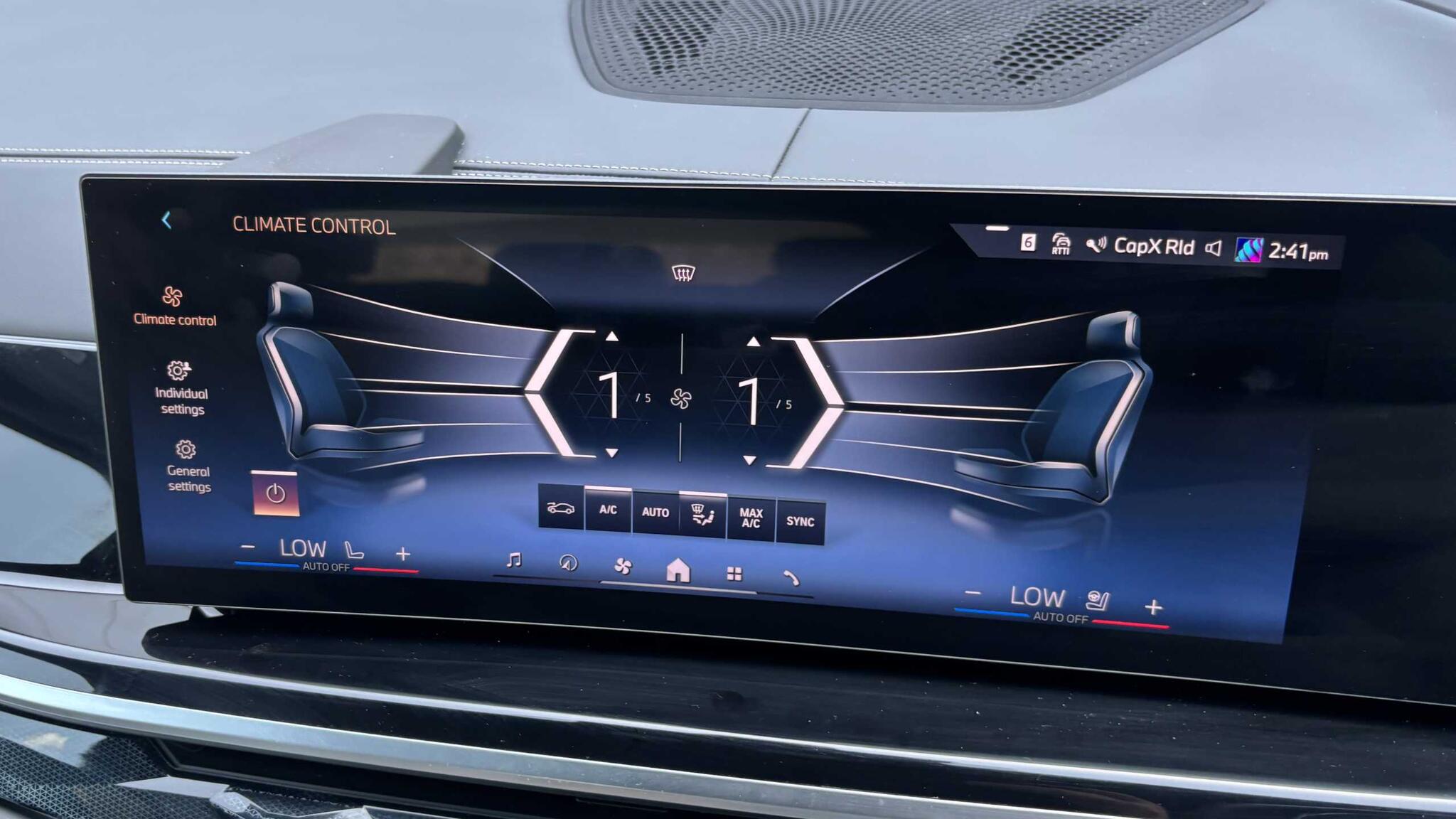 BMW X5 view 32