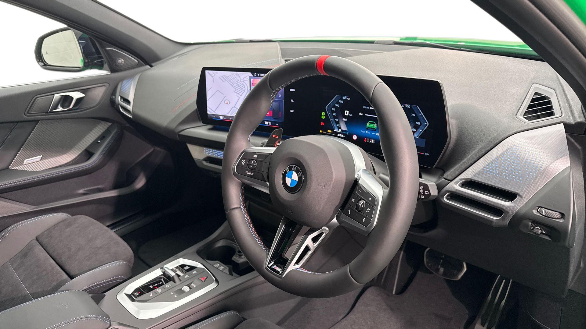 BMW 1 Series view 6
