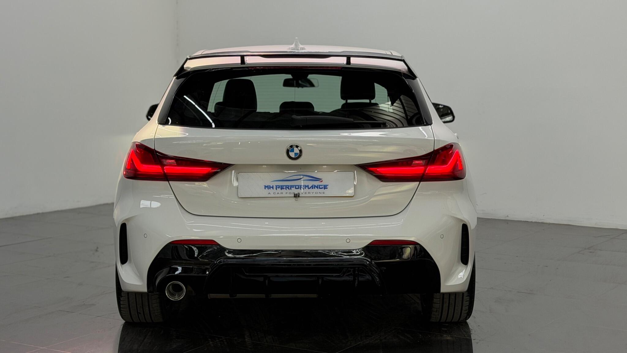 BMW 1 Series view 56