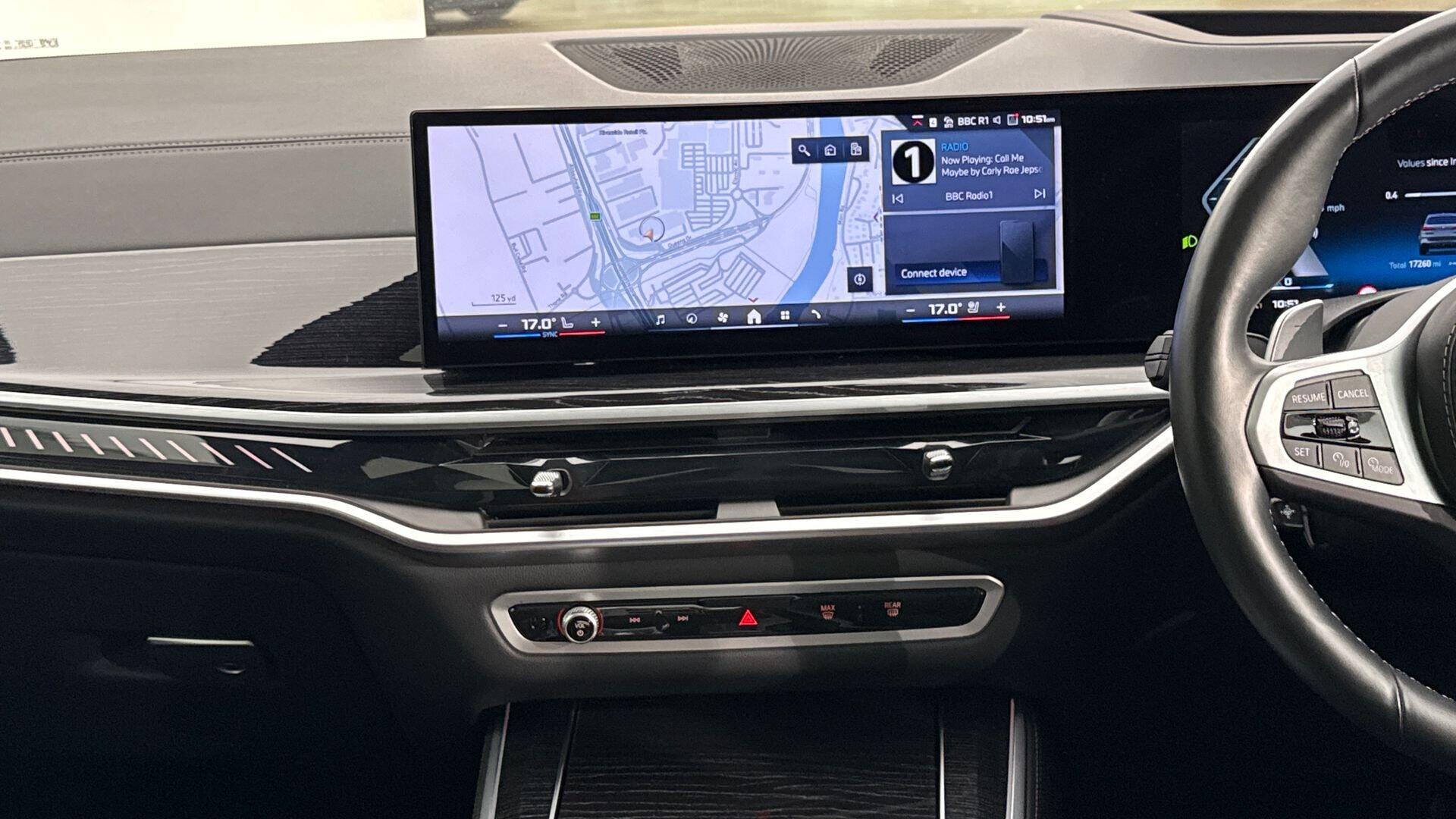 BMW X5 view 8