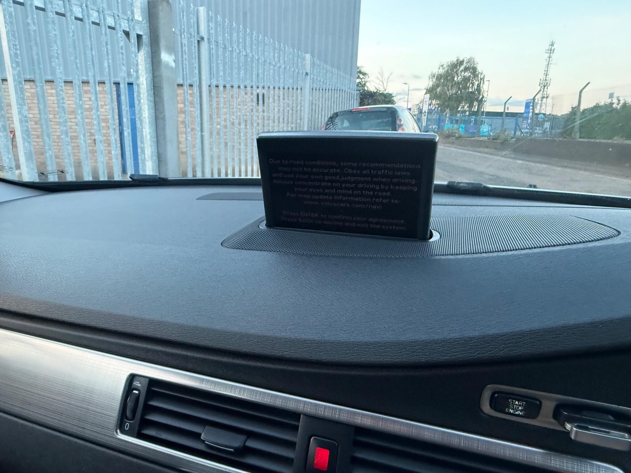 Volvo V70 view 18