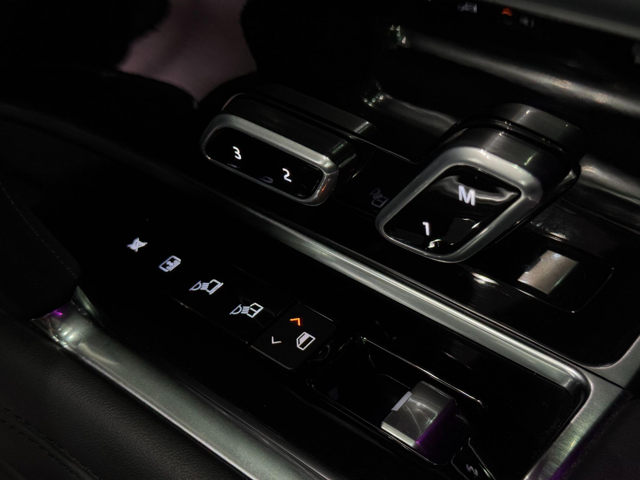 Land Rover Range Rover view 71