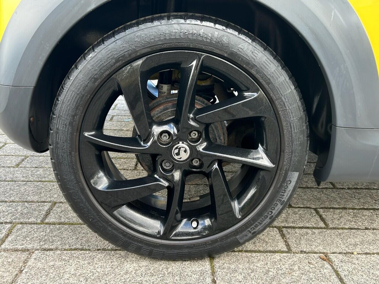 Vauxhall Adam view 35