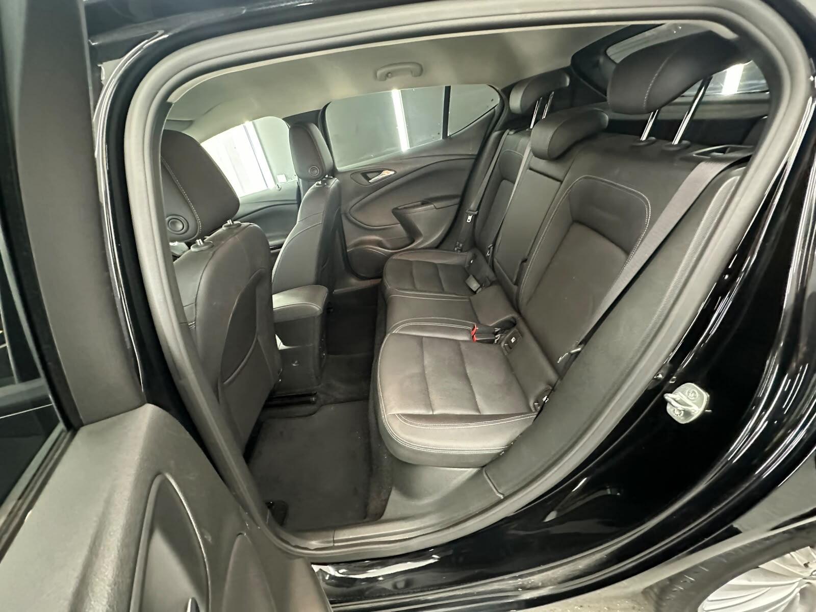 Vauxhall Astra view 21