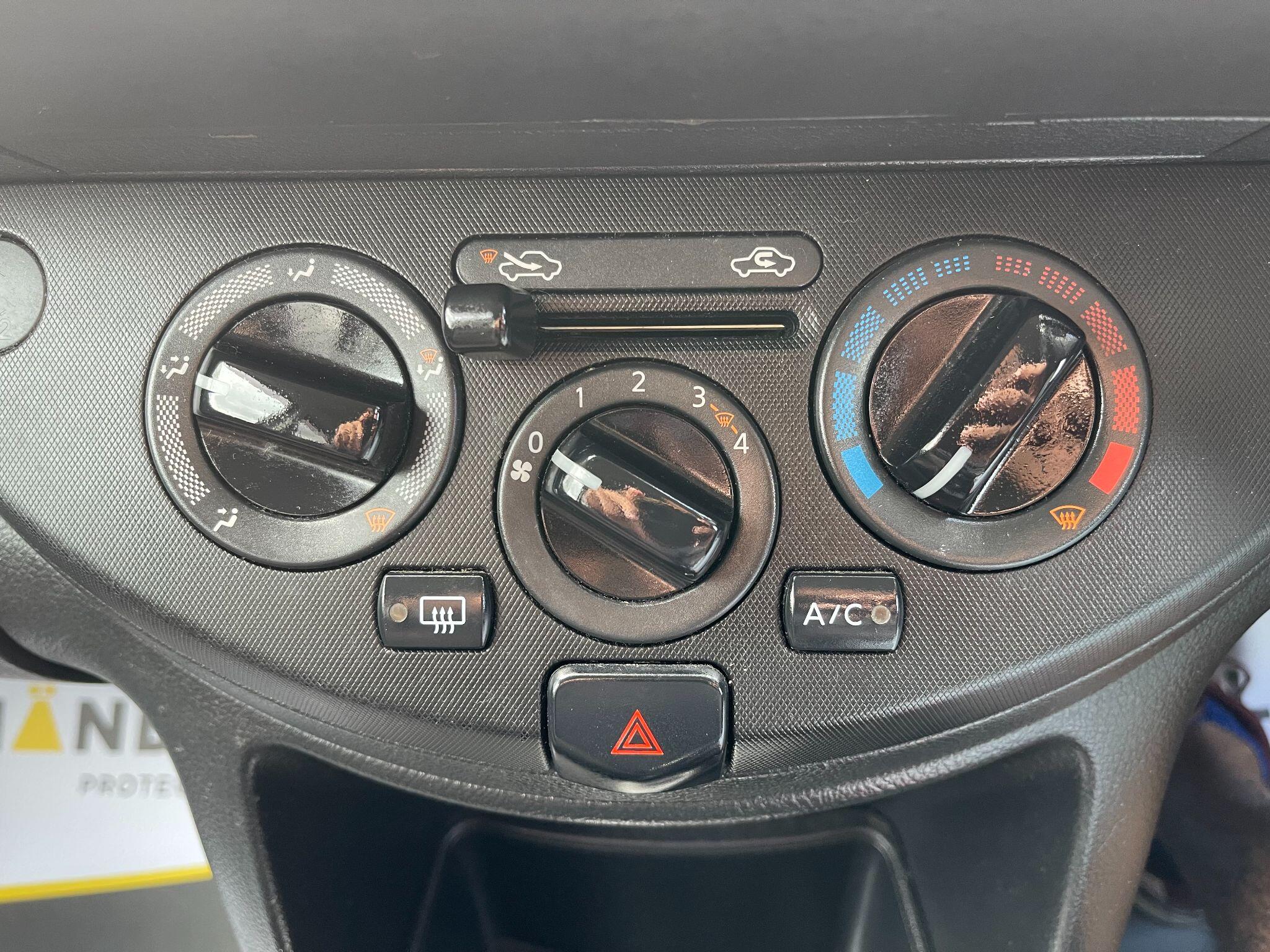 Nissan Note view 35