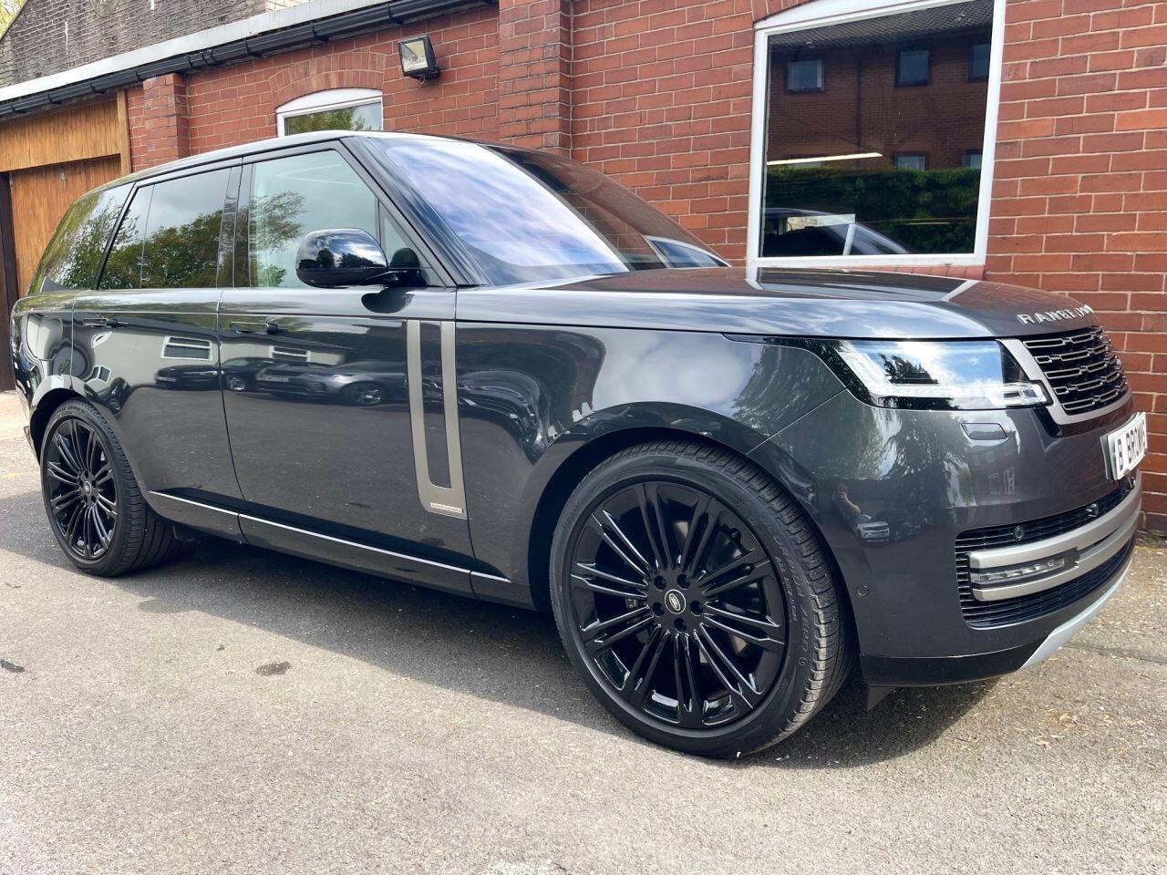 Land Rover Range Rover main image