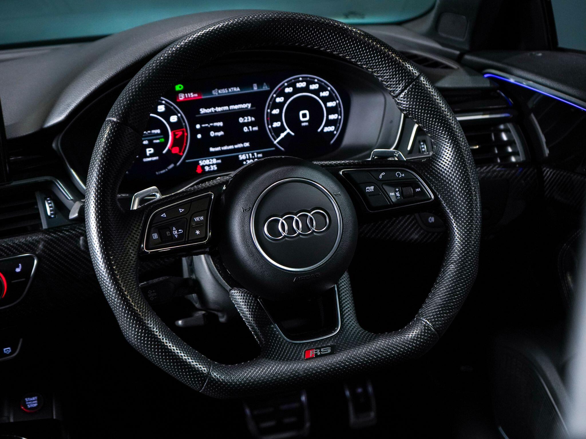 Audi RS4 view 44