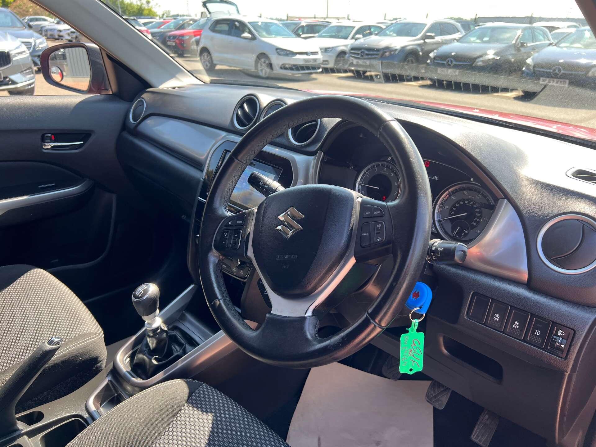 Suzuki Vitara view 20