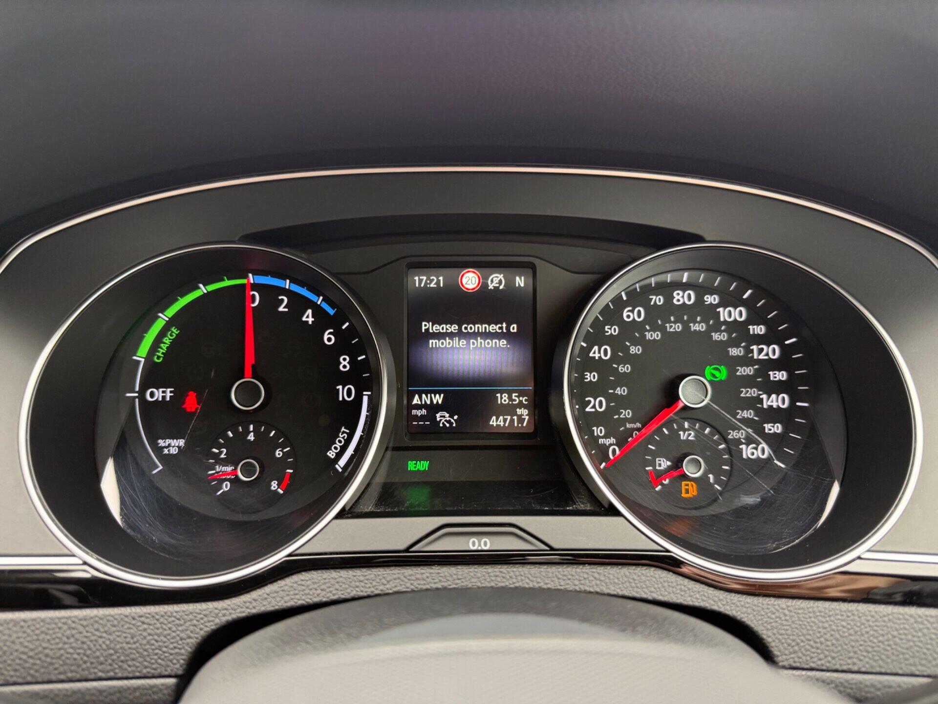 Volkswagen Passat view 35