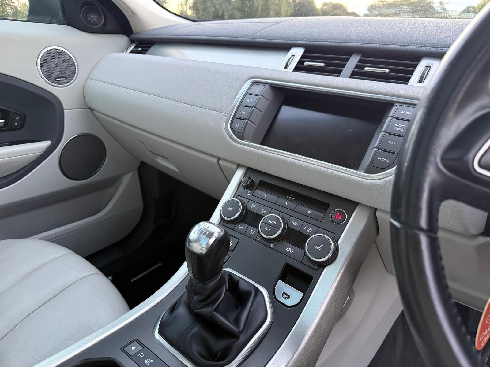 Land Rover Range Rover Evoque - Image 38