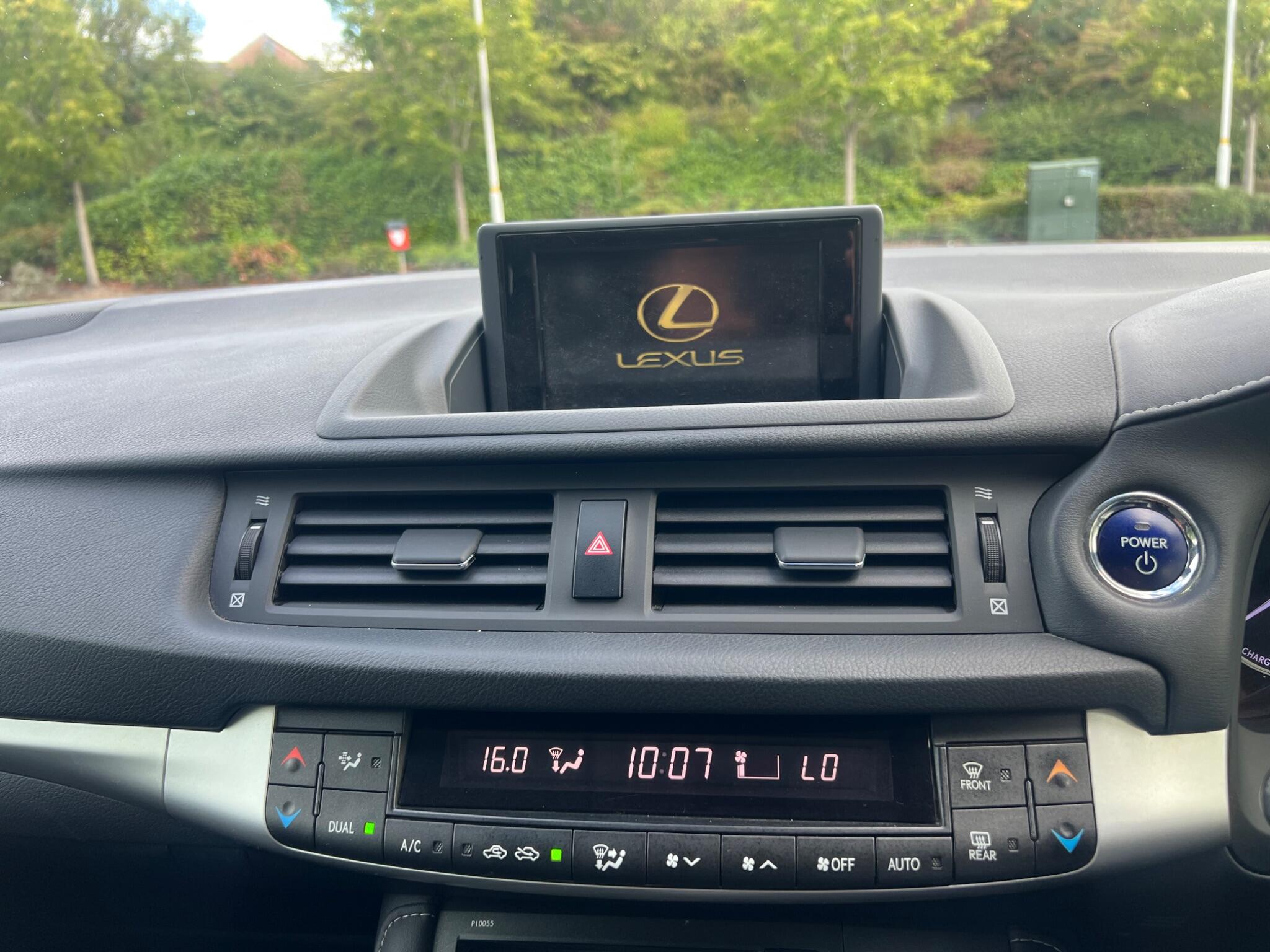 Lexus CT view 27