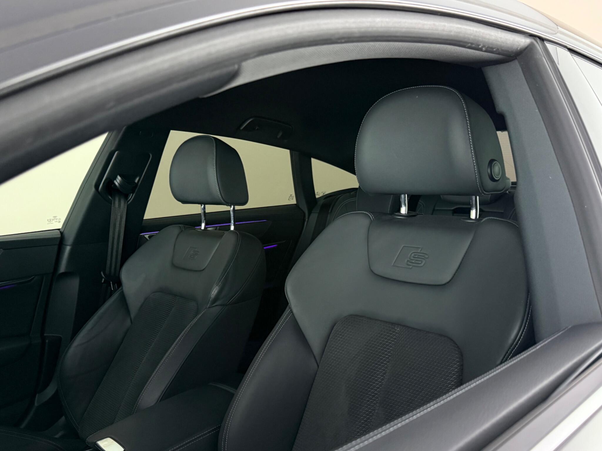 Audi A7 view 45