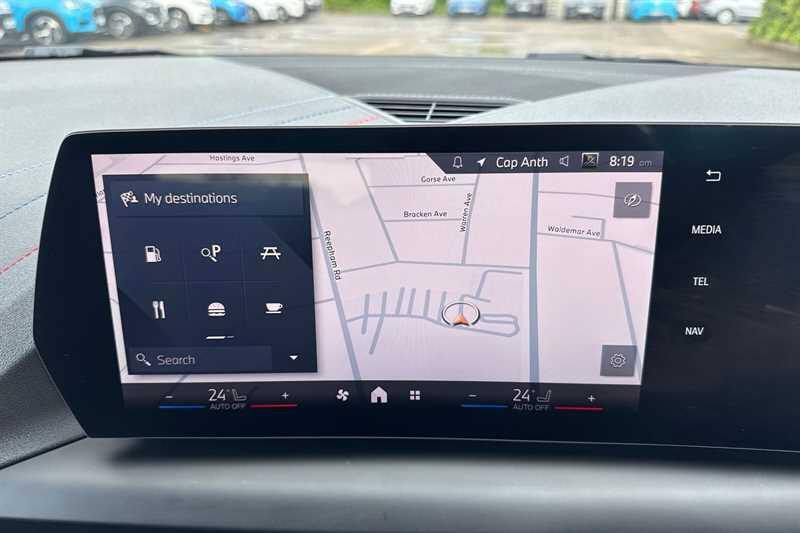 BMW 1 Series view 18