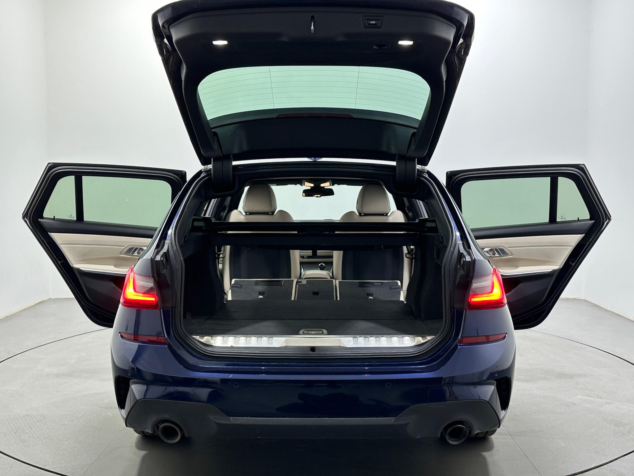 BMW 3 Series view 47