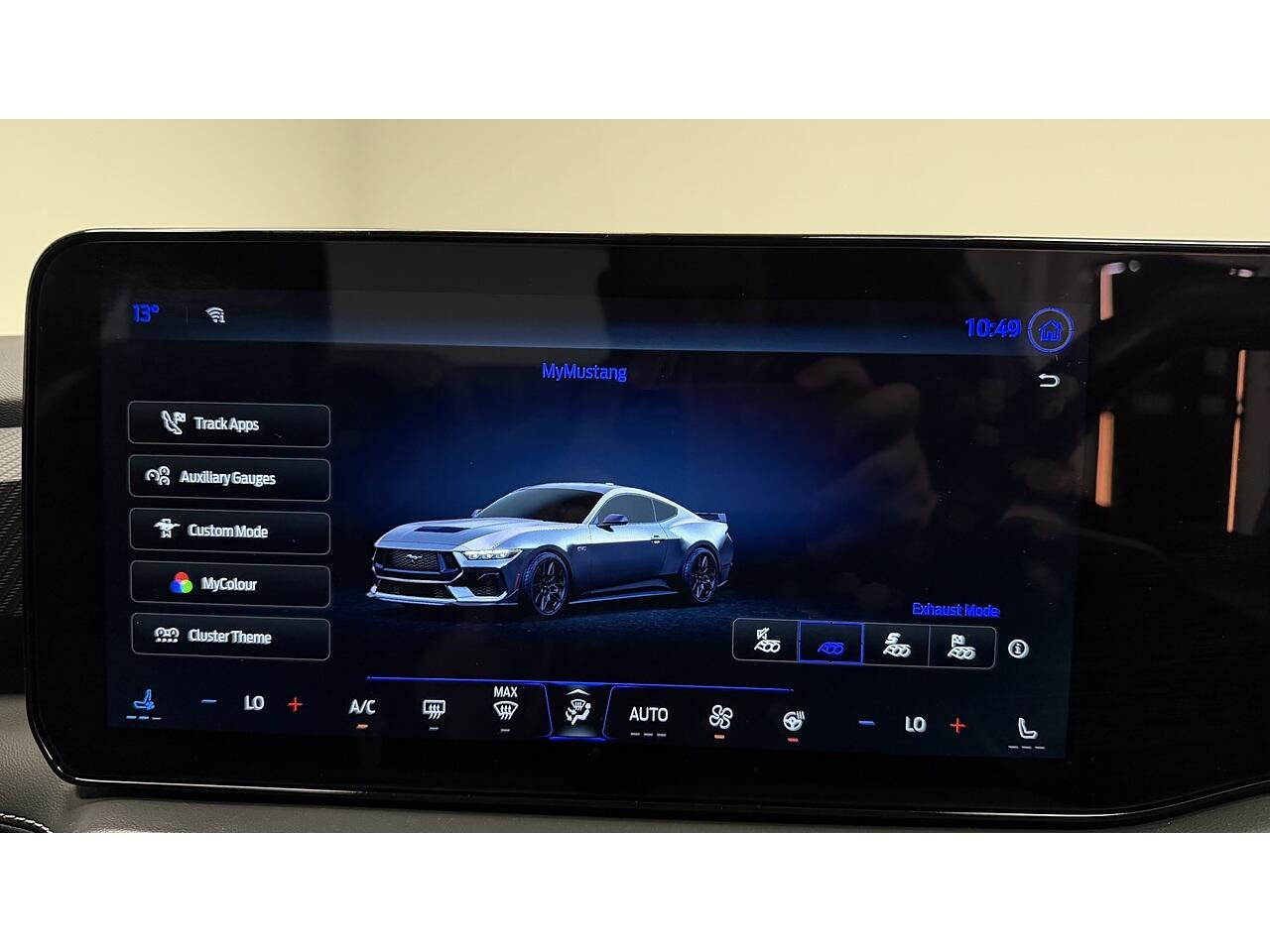 Ford Mustang view 22