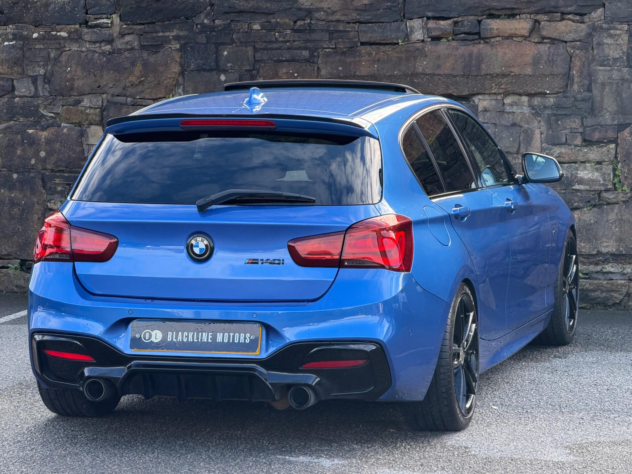 BMW 1 Series view 7