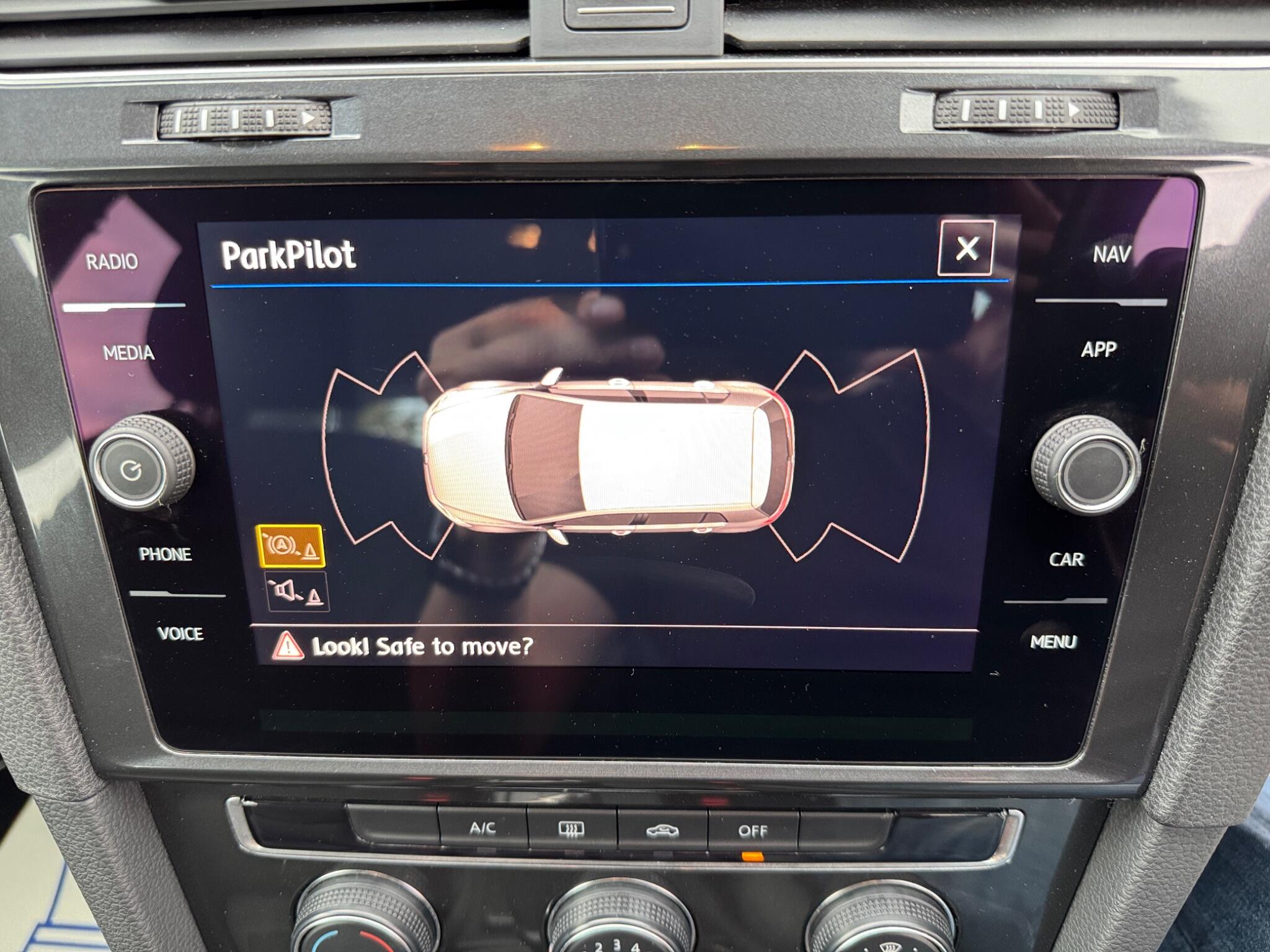 Volkswagen Golf view 38
