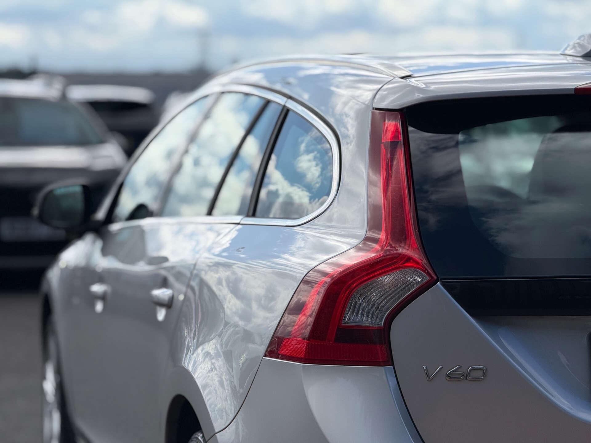 Volvo V60 view 24