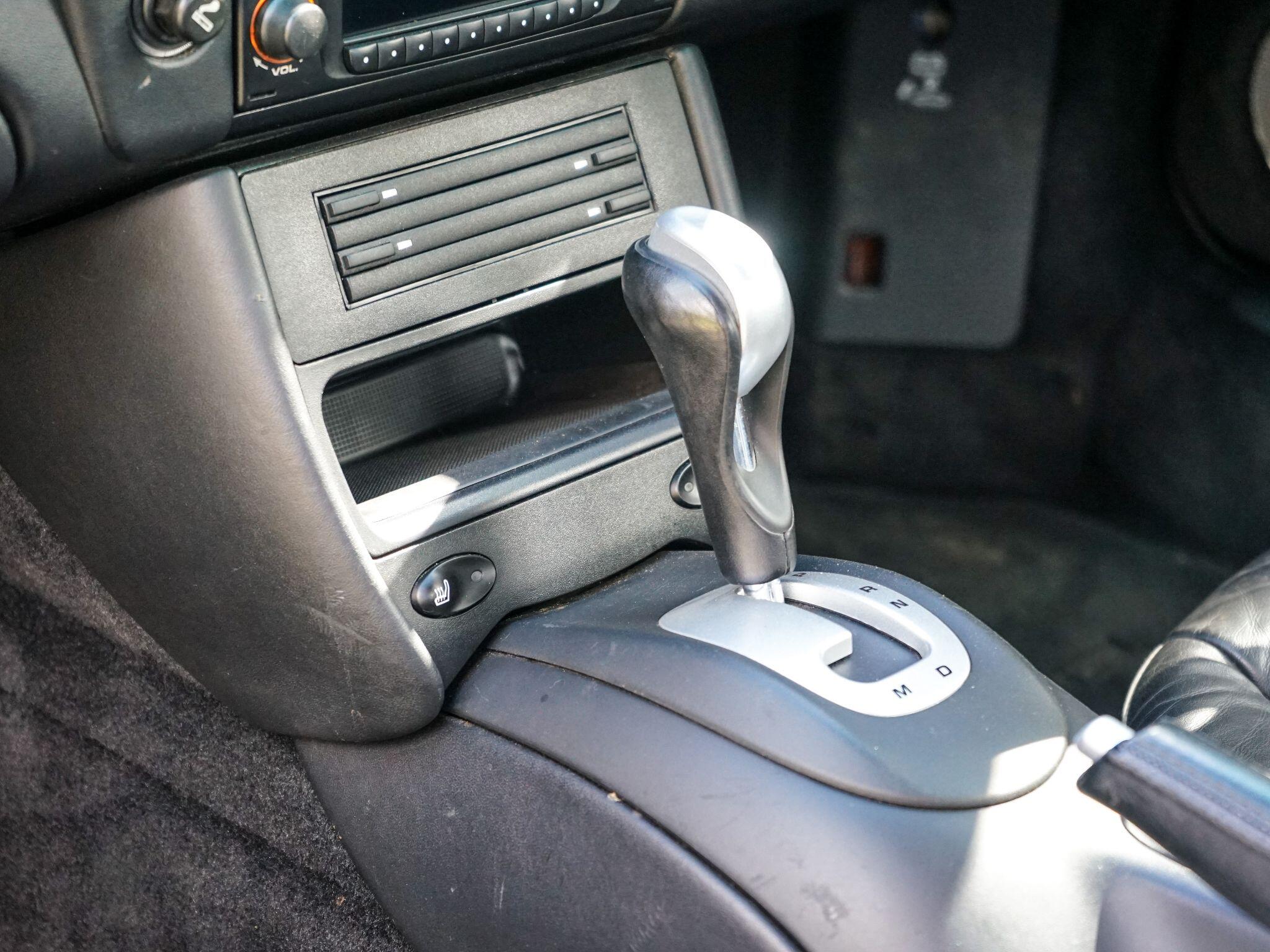 Porsche 911 view 17
