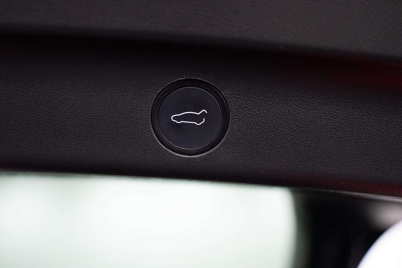 Tesla Model Y view 39