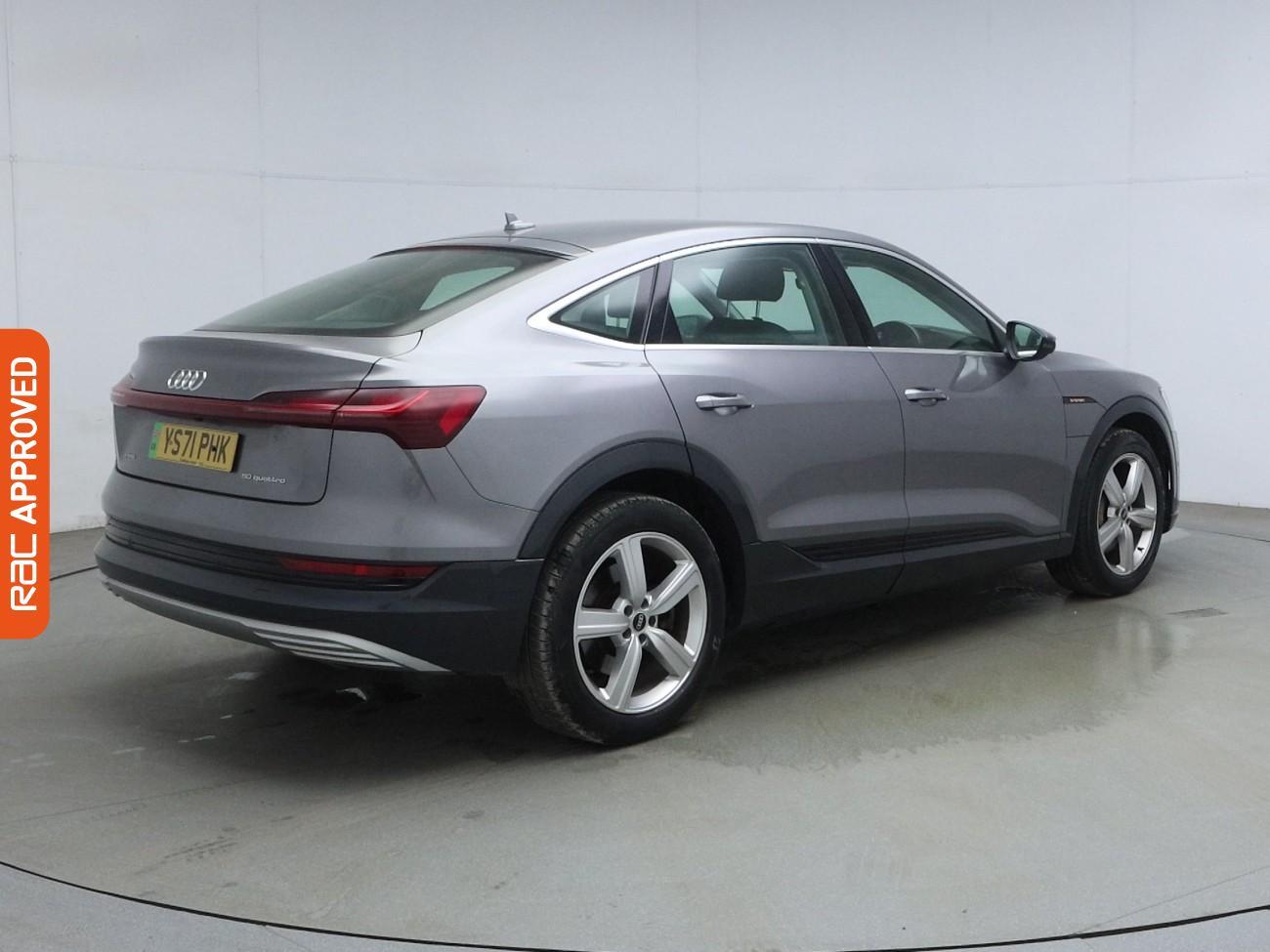 Audi E-Tron view 30