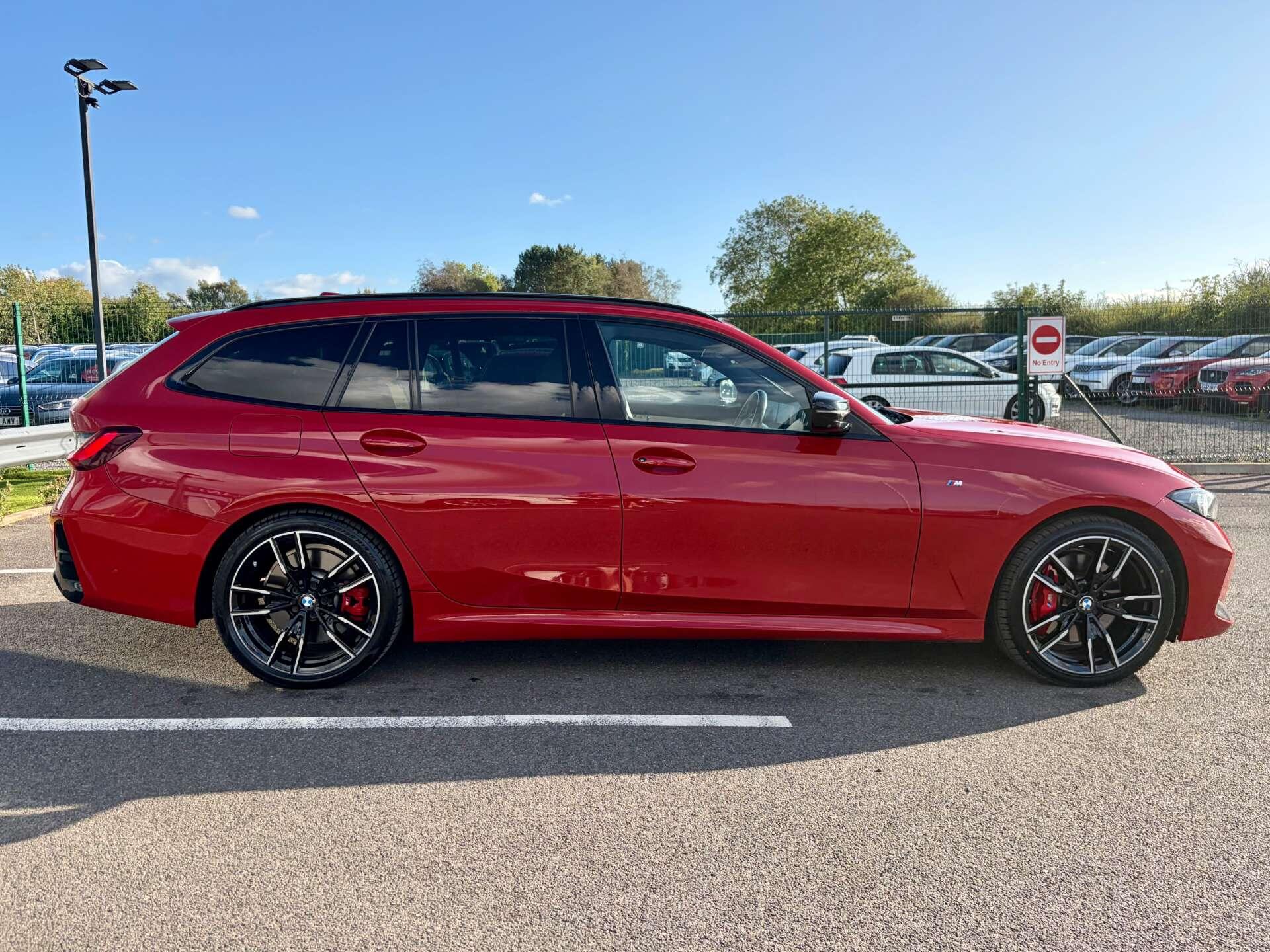 BMW 3 Series view 9