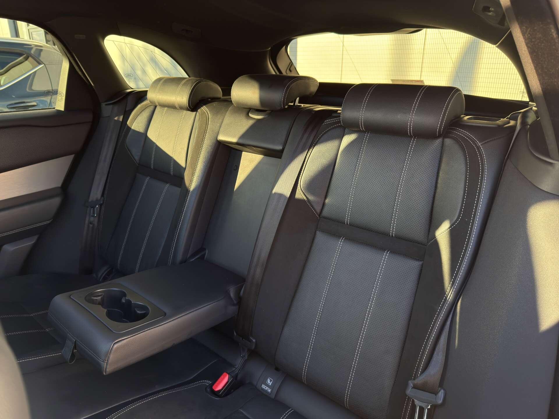 Land Rover Range Rover Velar view 18