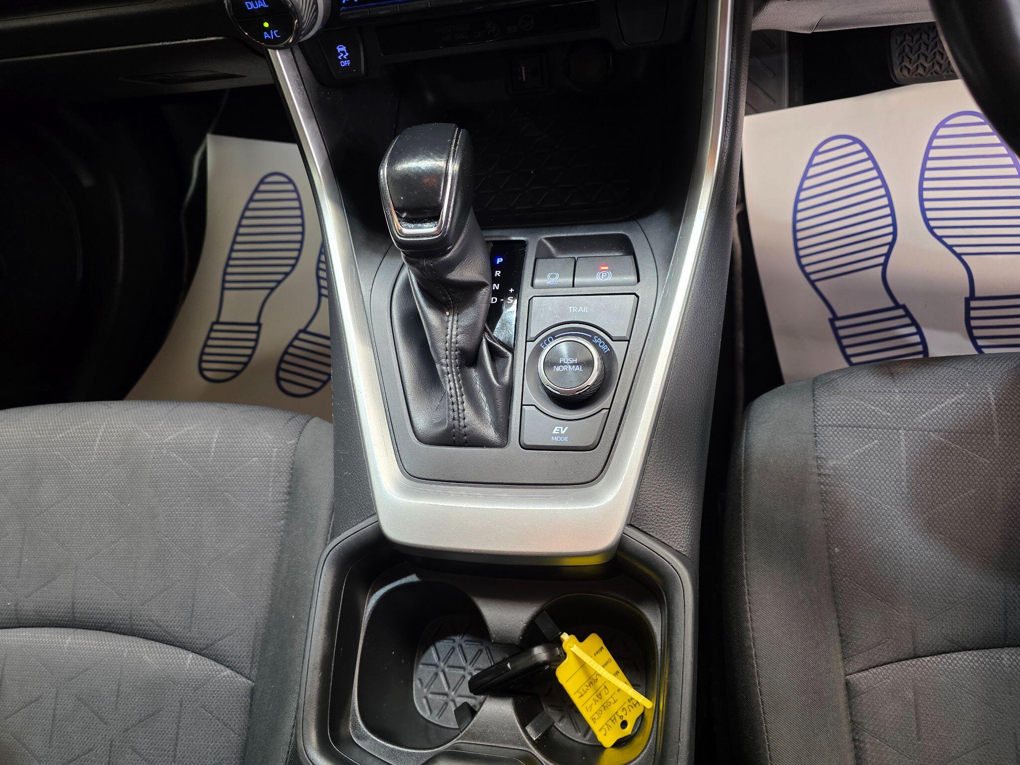 Toyota Rav4 view 9