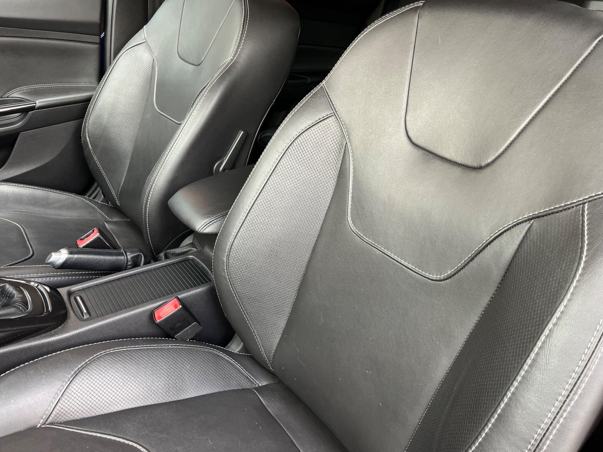 Ford Focus view 66