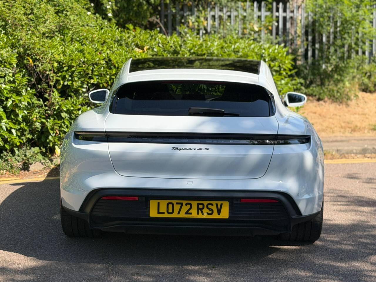 Porsche Taycan view 83