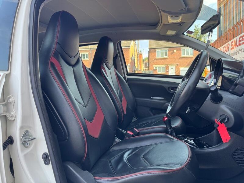 Toyota Aygo view 17