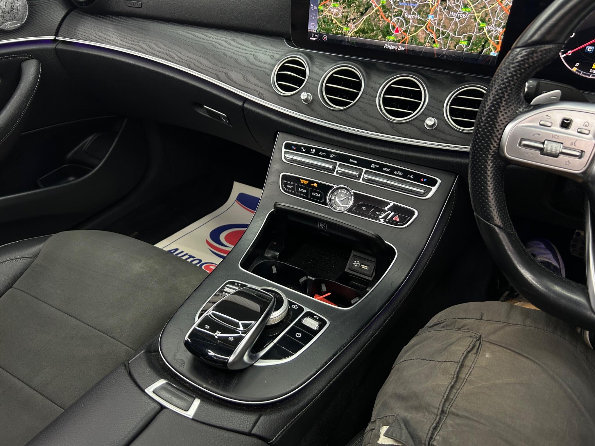 Mercedes-Benz E Class view 8