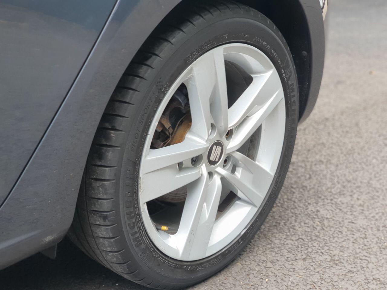 Seat Leon Leon view 9