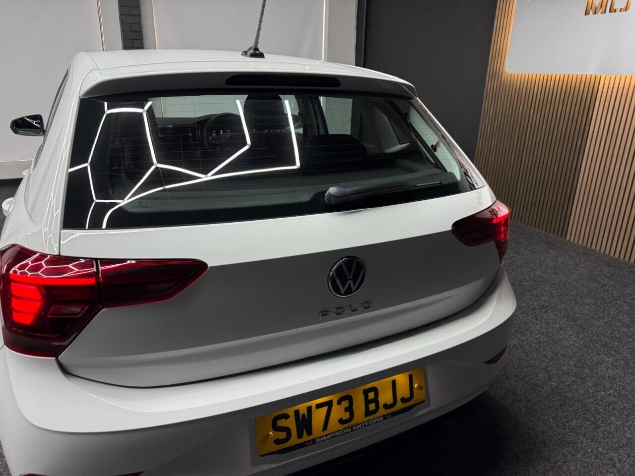 Volkswagen Polo view 9
