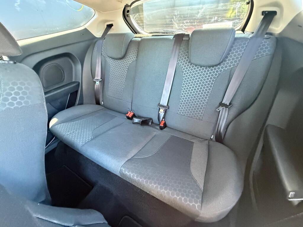 Ford Fiesta view 25
