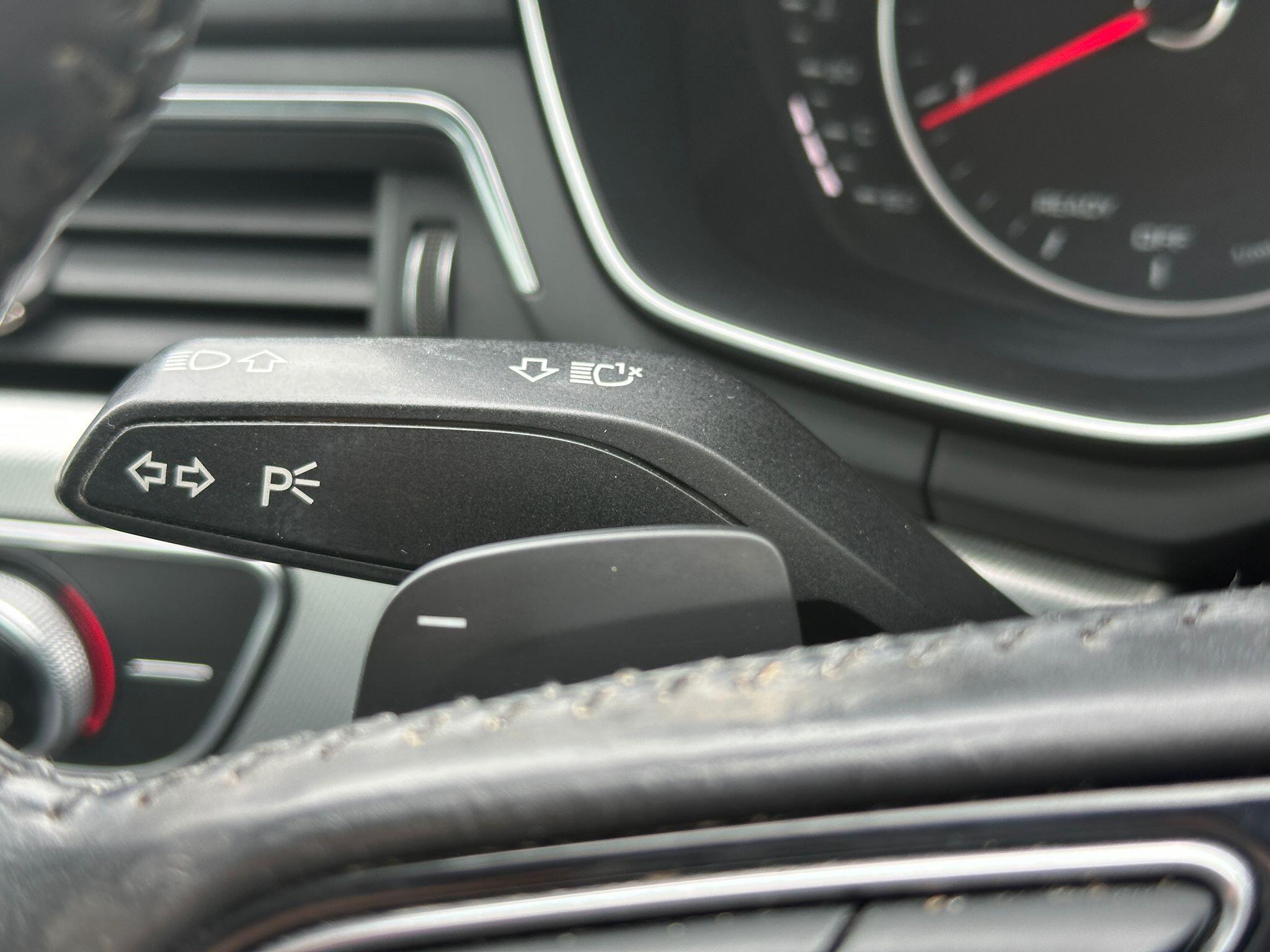 Audi A4 Avant view 30