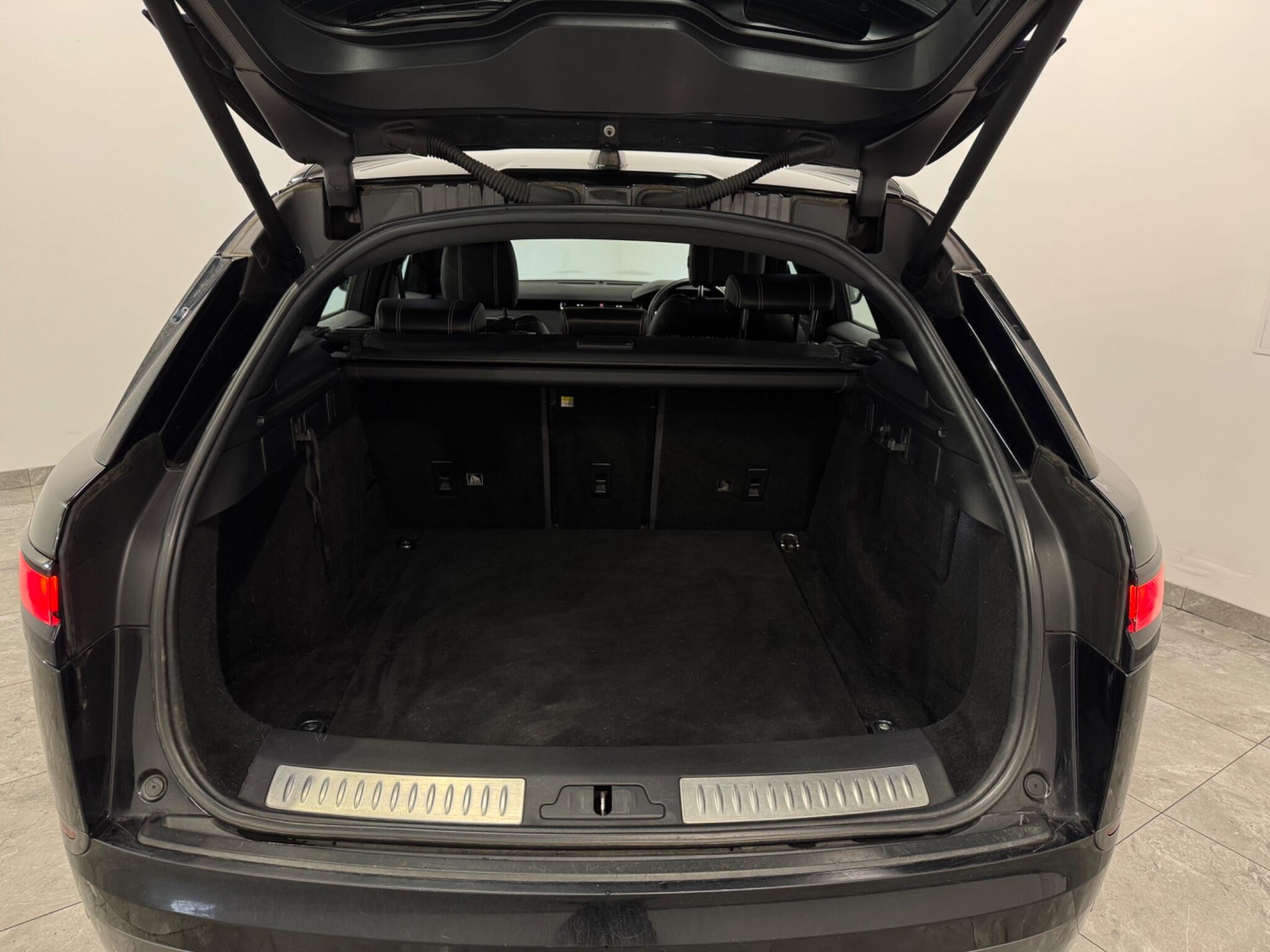 Land Rover Range Rover Velar view 24