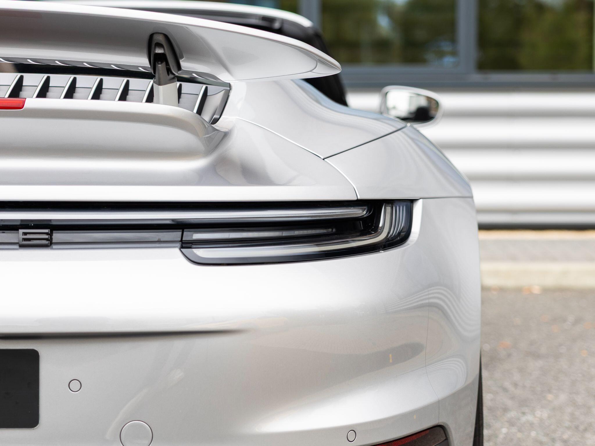 Porsche 911 view 53