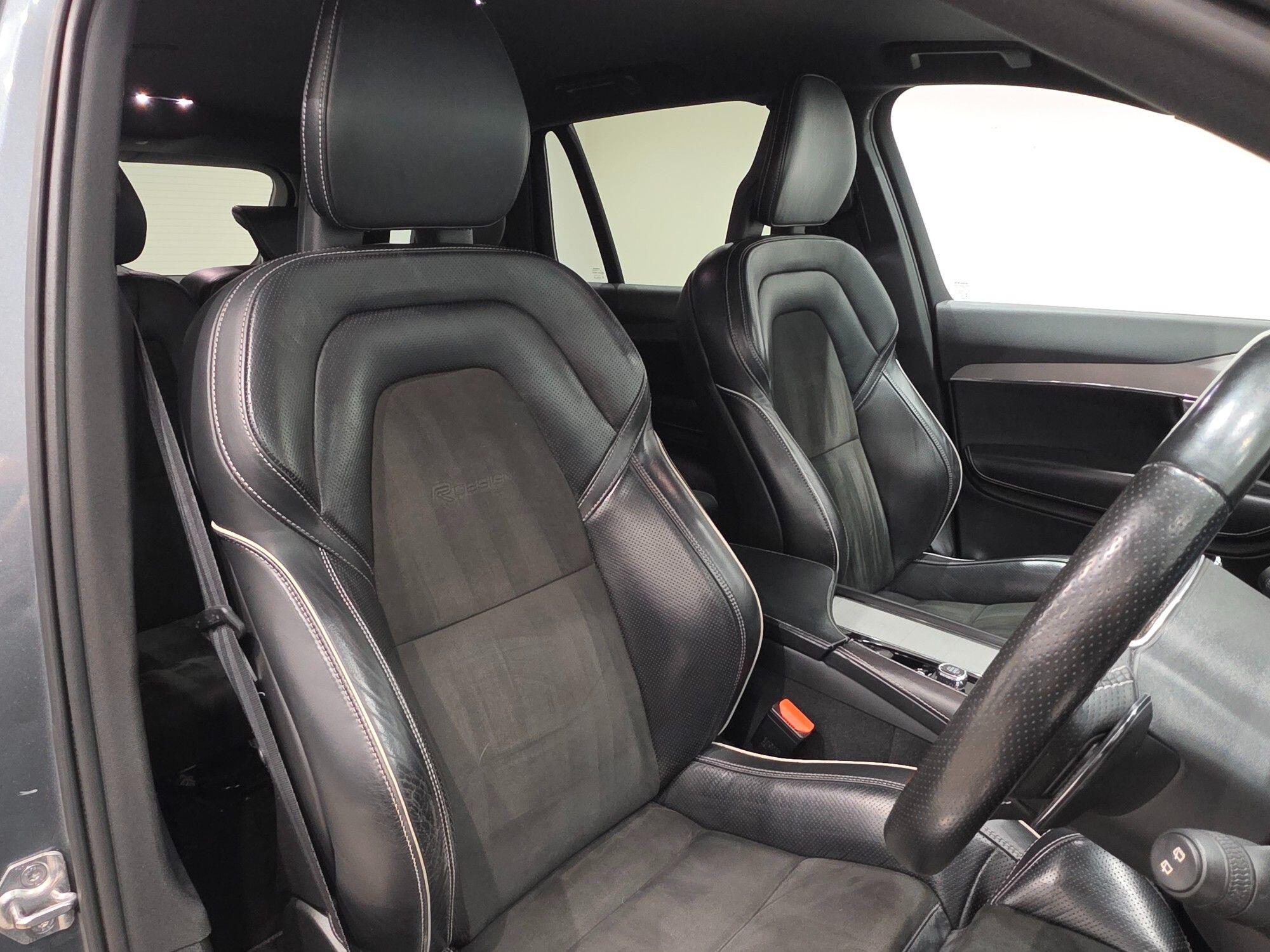 Volvo XC90 view 95