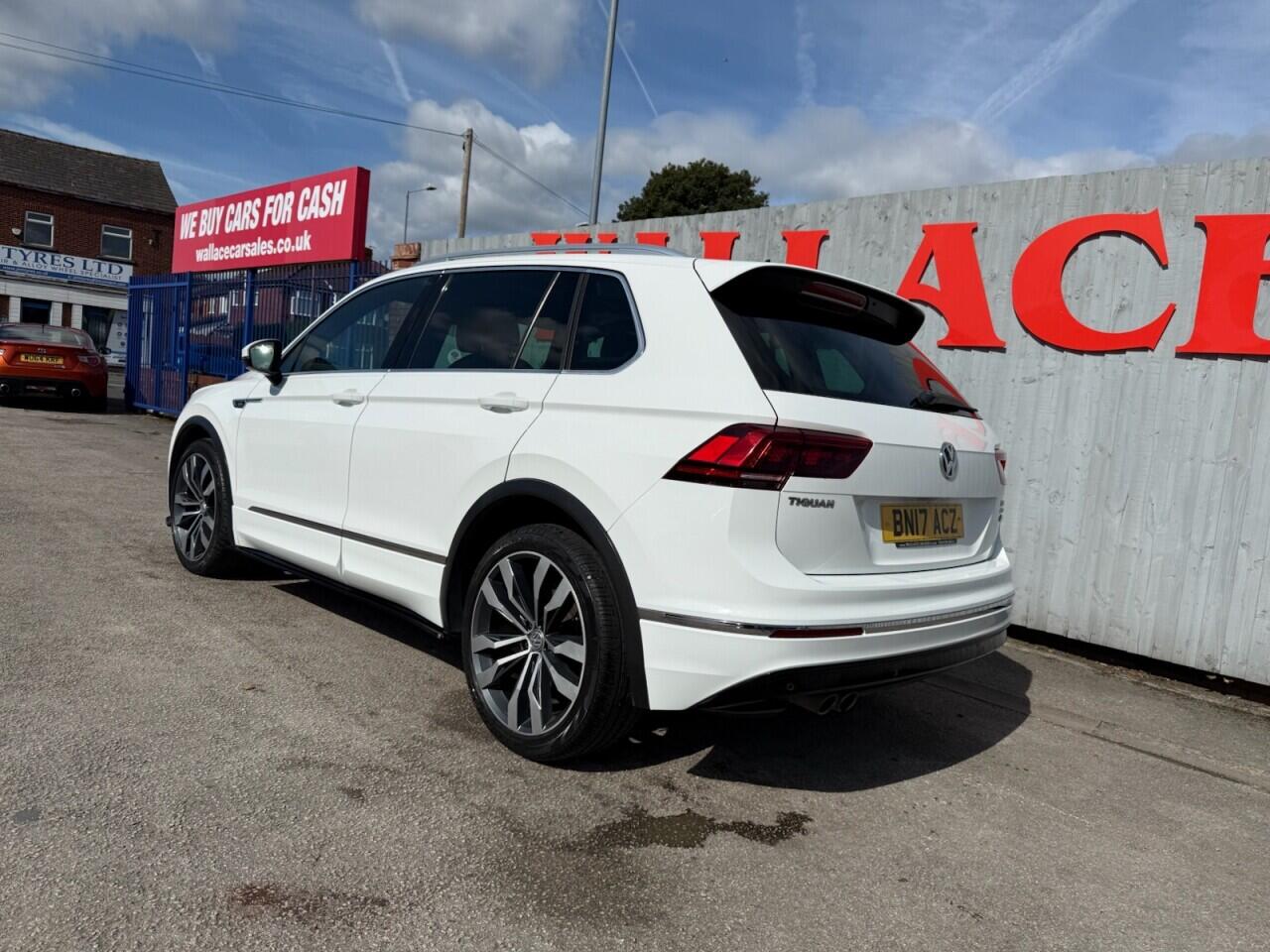 Volkswagen Tiguan view 42