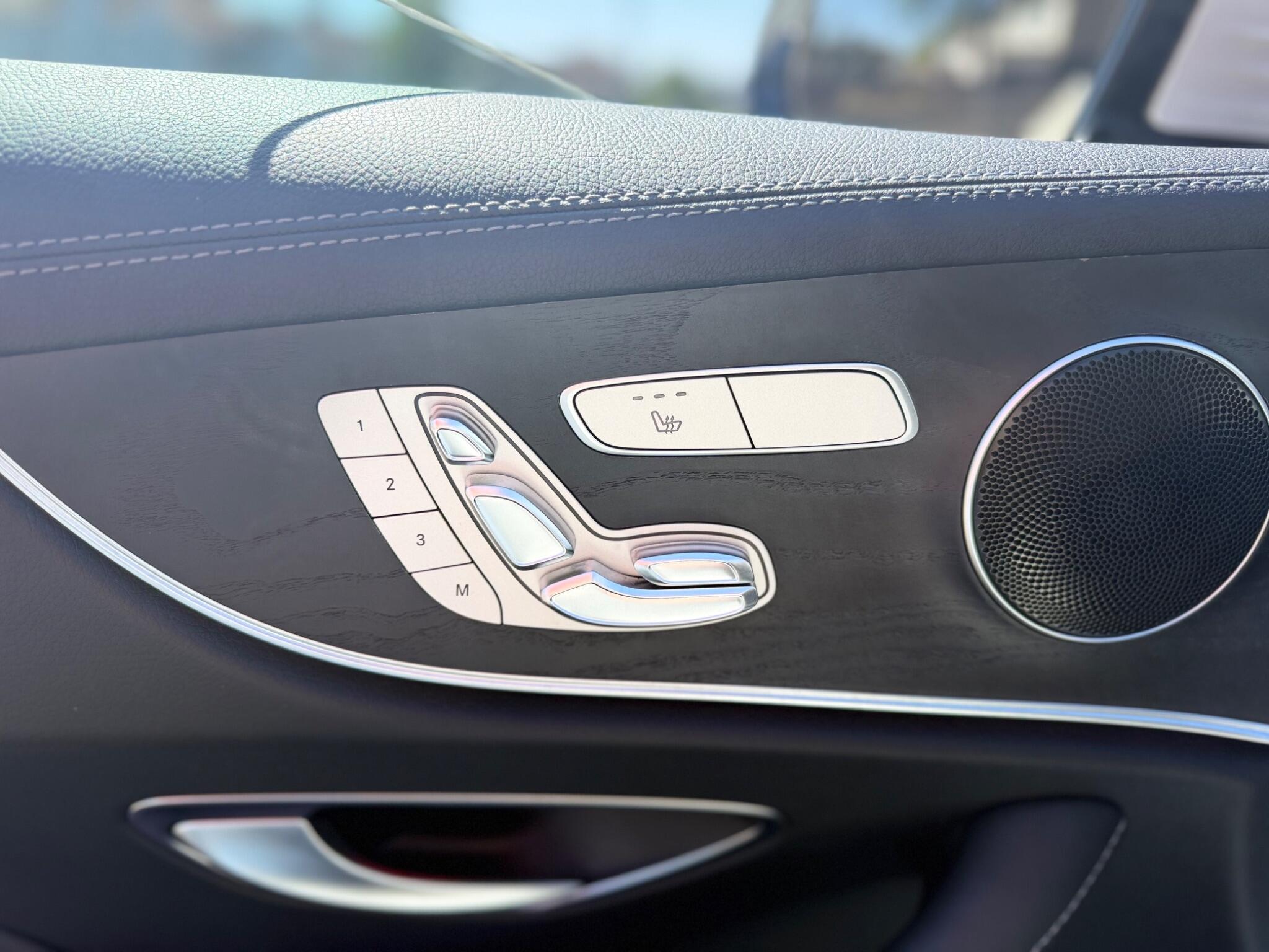 Mercedes-Benz E-Class view 14